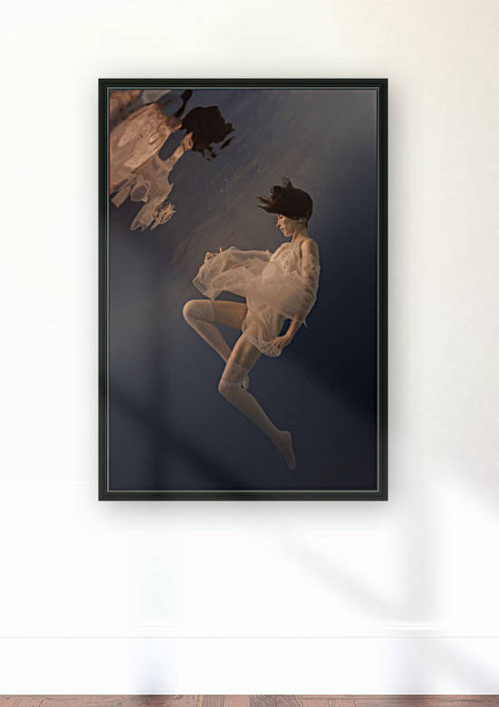 Beauty weightlessness by Dmiry Laudin