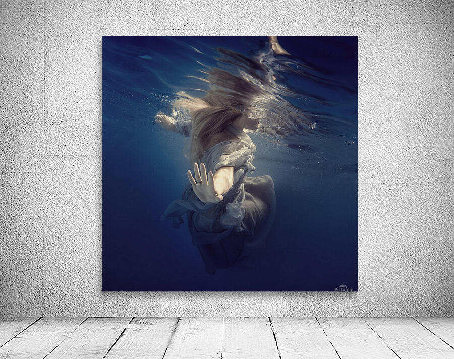 Dive into the blue Wall Preview
