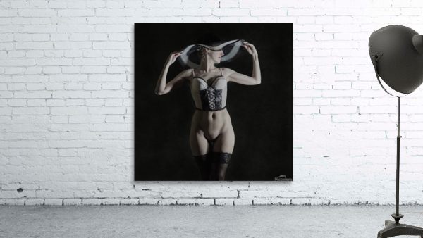 Lady with hat Wall Preview