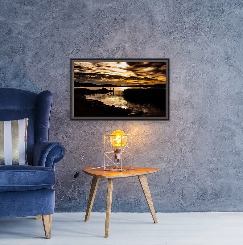 Golden Silhouette Reproduction