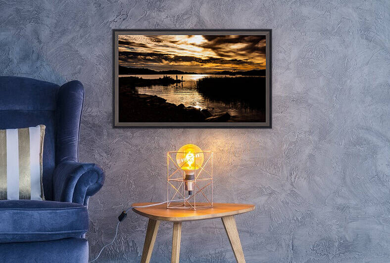 Golden Silhouette Reproduction