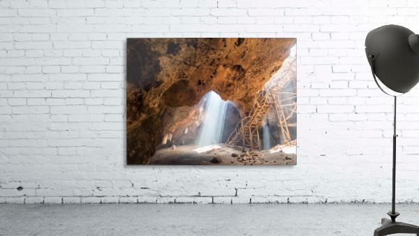 close encounter the bat cave Wall Preview