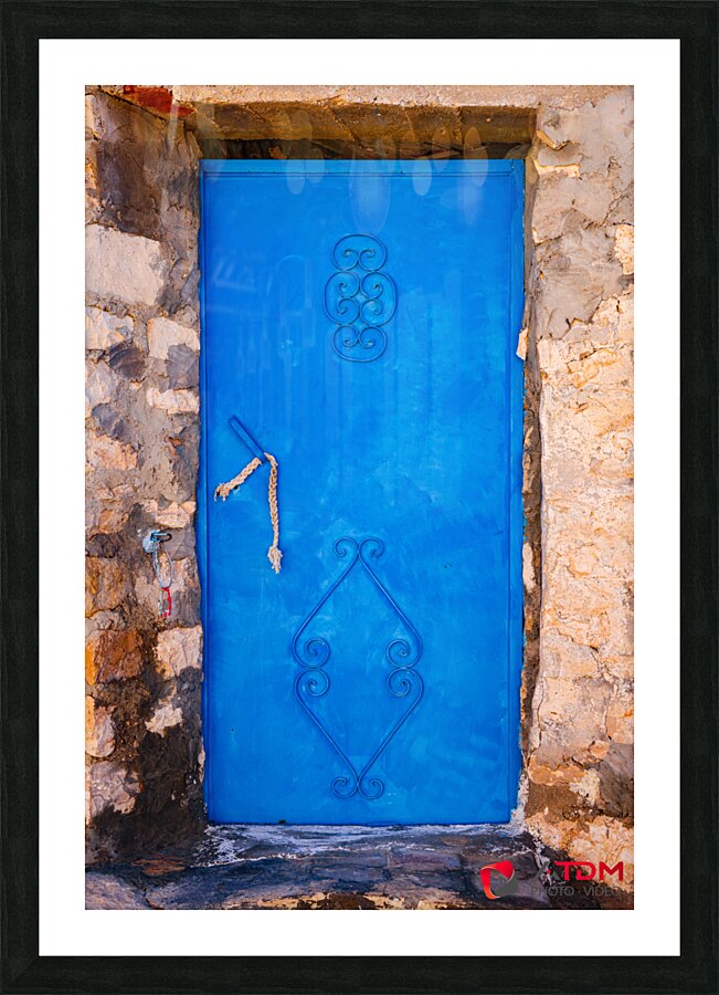 La porte bleu Picture Frame print