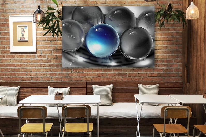 sphere by Sylvie Leandre