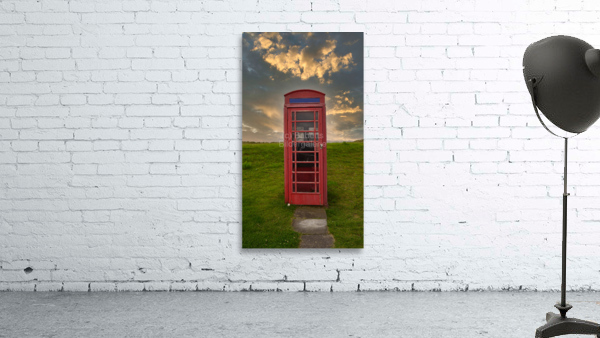 red phone booth Wall Preview