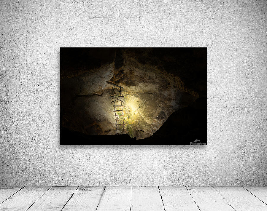 Dark Descent Wall Preview