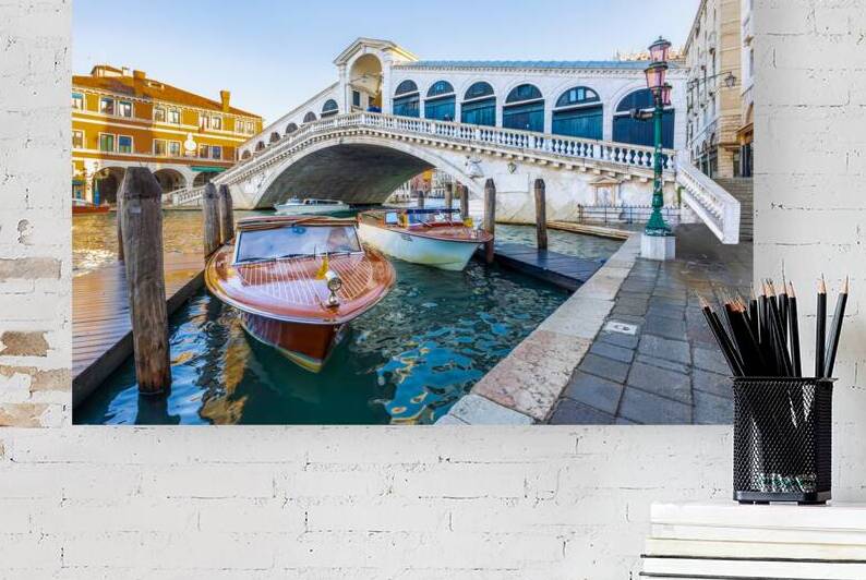 Rialto Bridge by Jerry Fornarotto