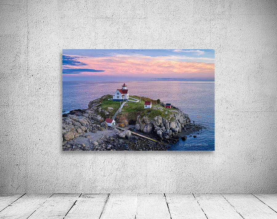 Setting Sun at Cape Neddick Wall Preview