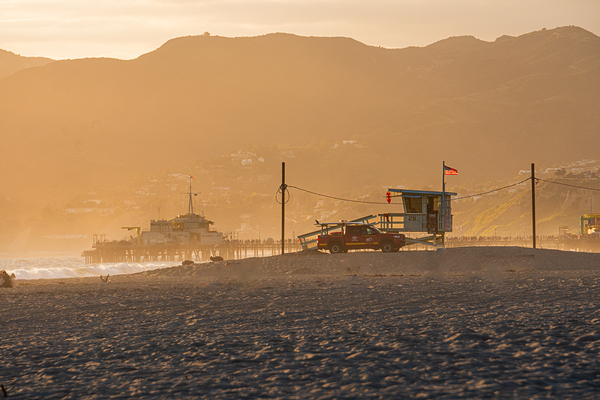 Santa Monica USA. A lifeguard tower at sunset Digital Download