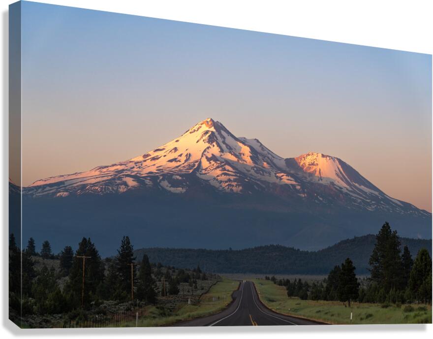  Mount Shasta California at dawn Canvas Print