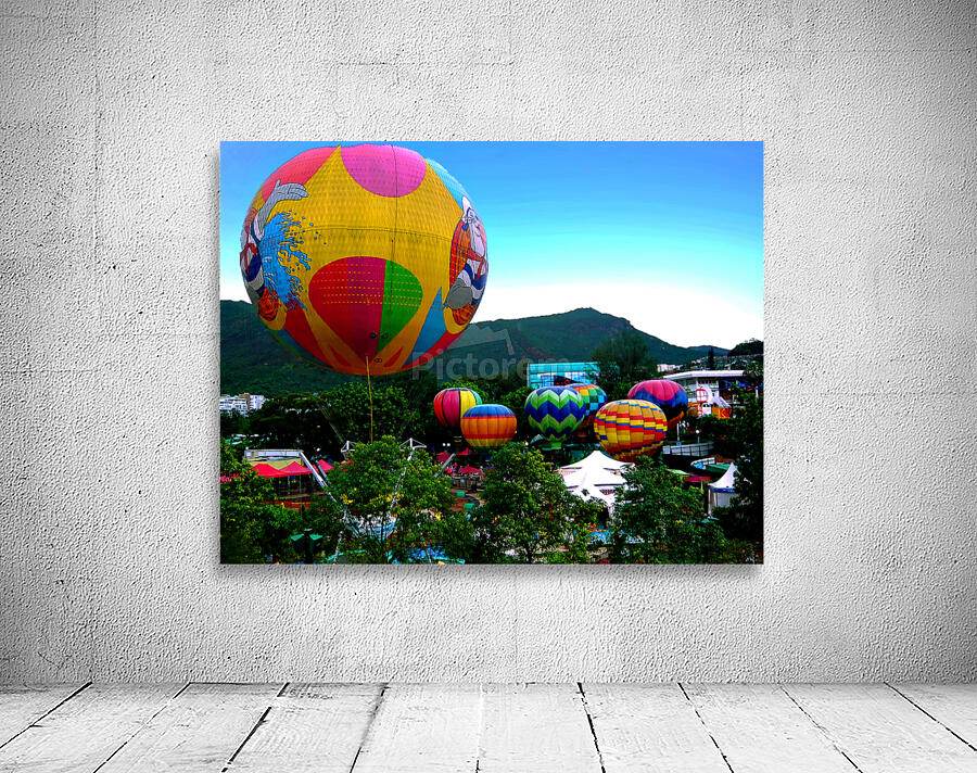 Hong Kong-AT -  Colorful Balloon Ready to Fly 2 Wall Preview