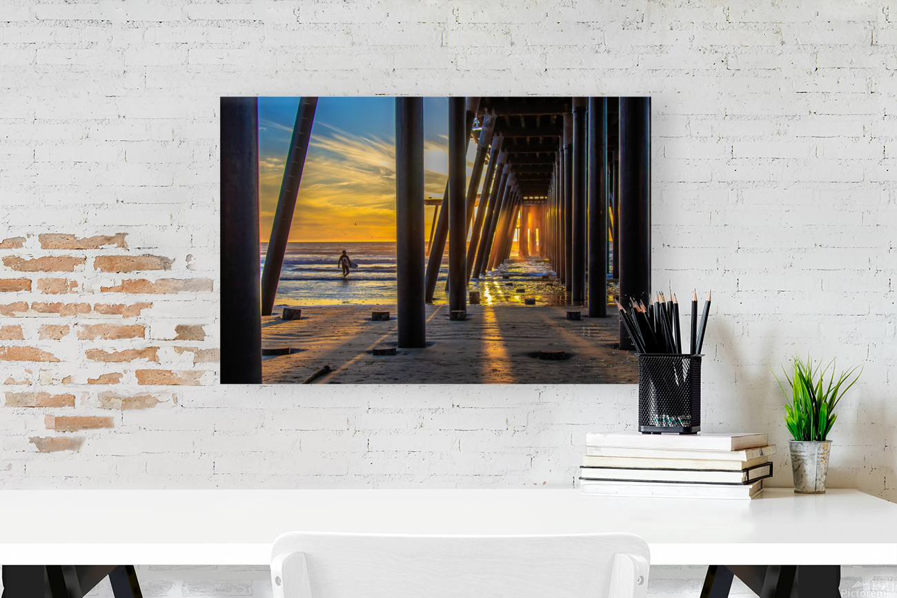 sunset pier surfer Reproduction