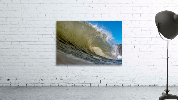 Under the lip Wall Preview
