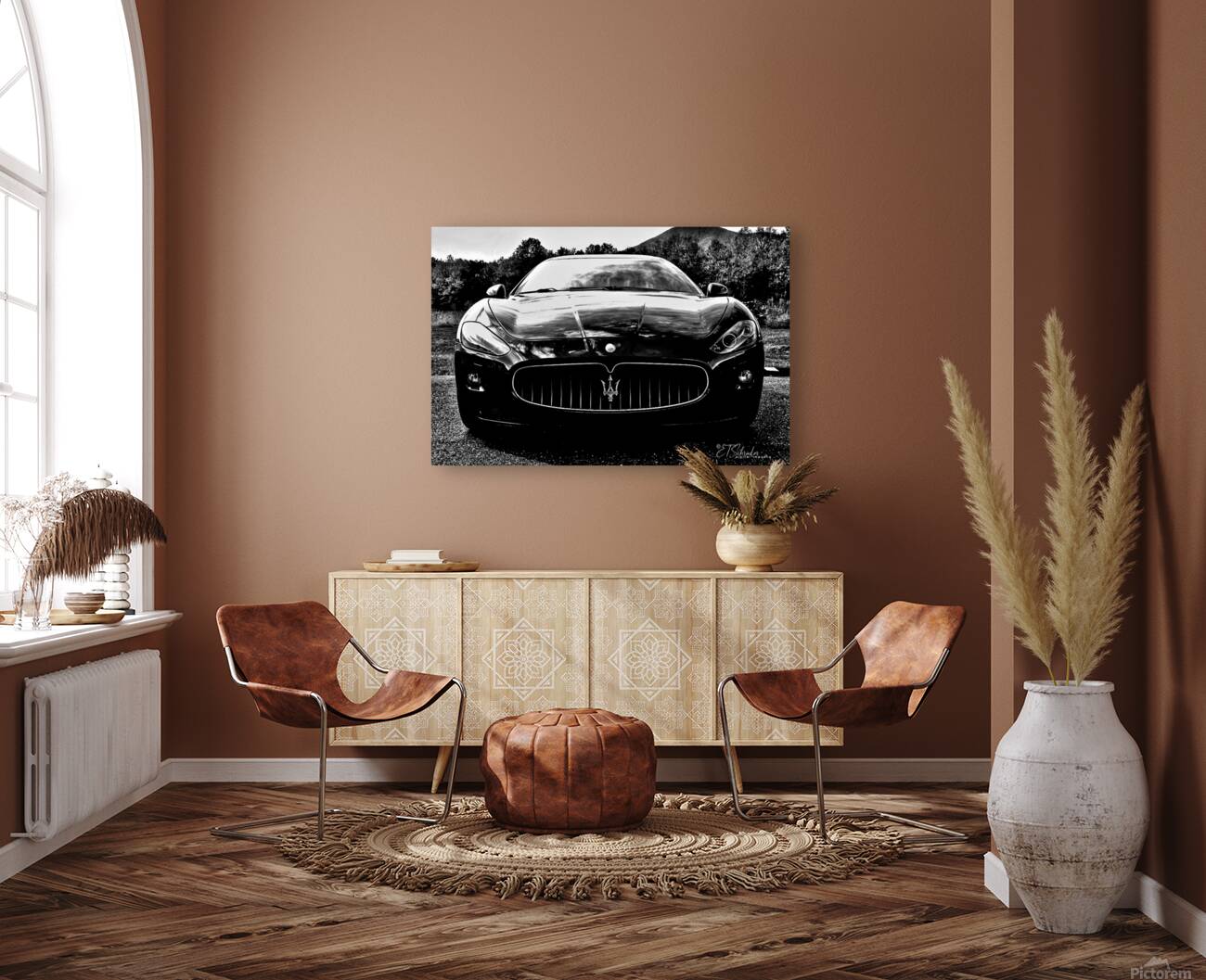 black maserati Reproduction