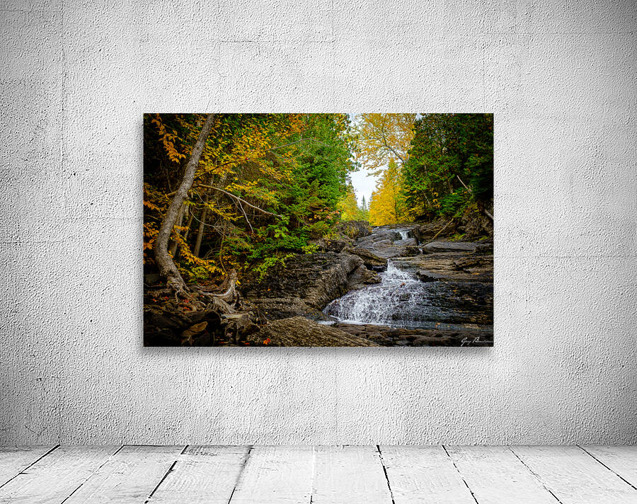 Cascades Sutherland Wall Preview