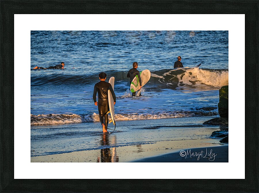 Surfers Picture Frame print