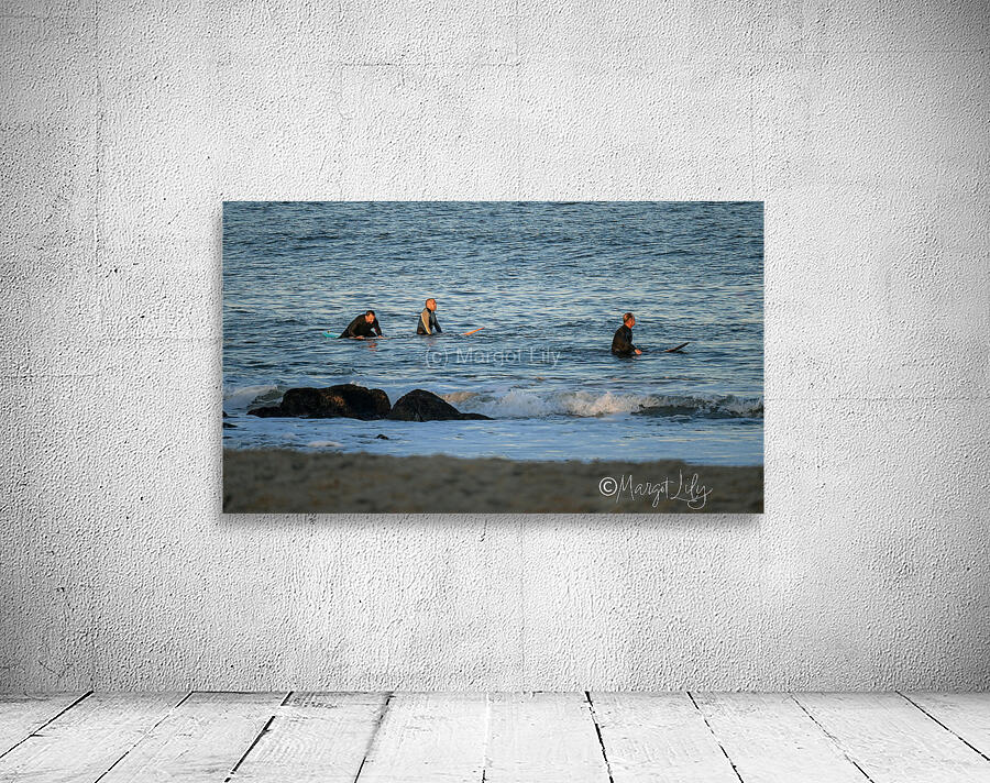 surfers Wall Preview