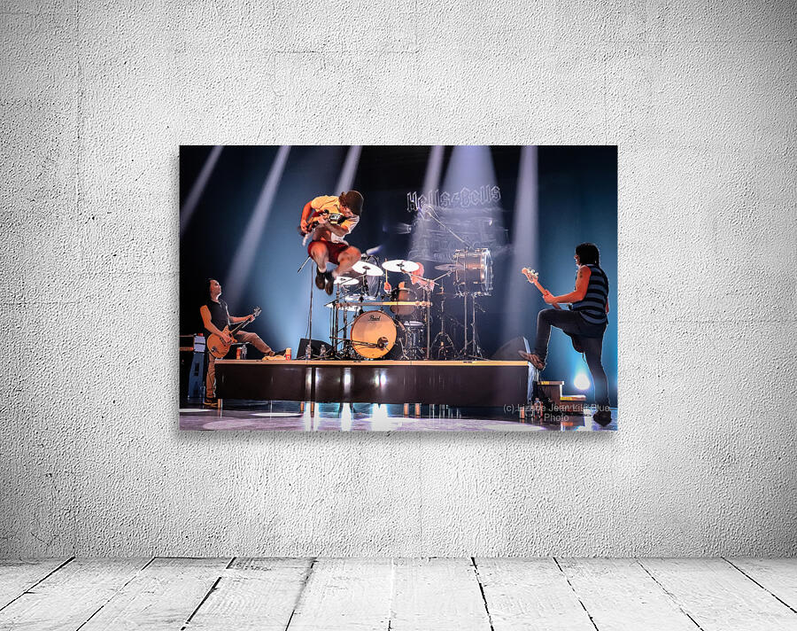 Hells Bells AC DC Experience Quebec 10.11.23-1 Wall Preview