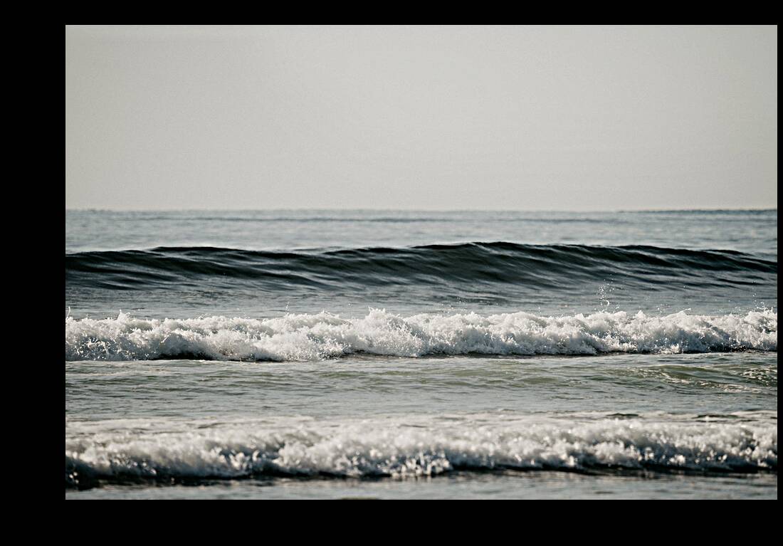 Long Beach Waves Reproduction