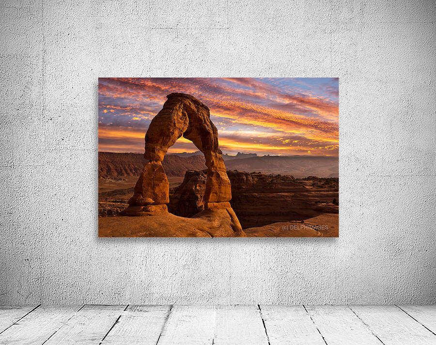 Delicate arch at sunset Wall Preview