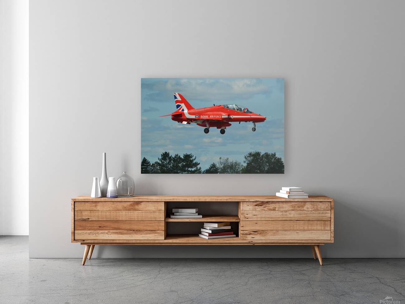 Red Arrows Hawk  landing Reproduction