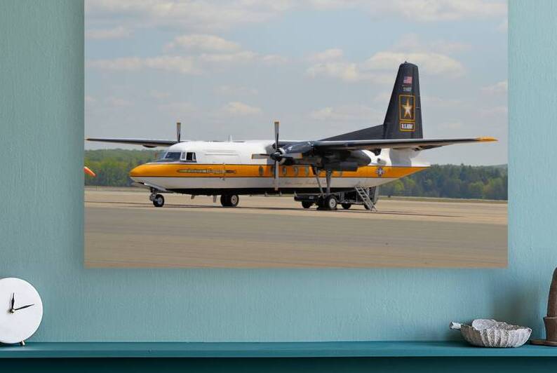 Fokker F.27  Friendship US Army Golden Knights parachute team  by Ross Sharp