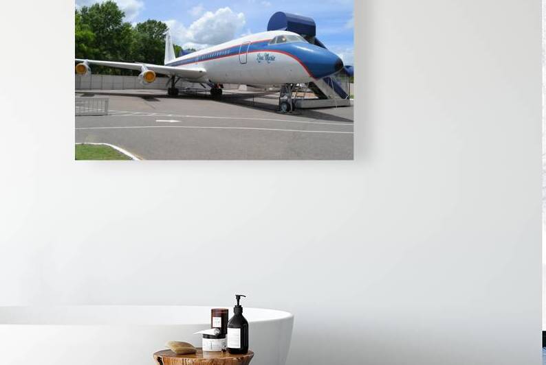 Lisa Marie Elvis Presleys Convair 880 by Ross Sharp