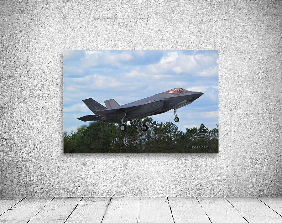  F 35 landing Wall Preview