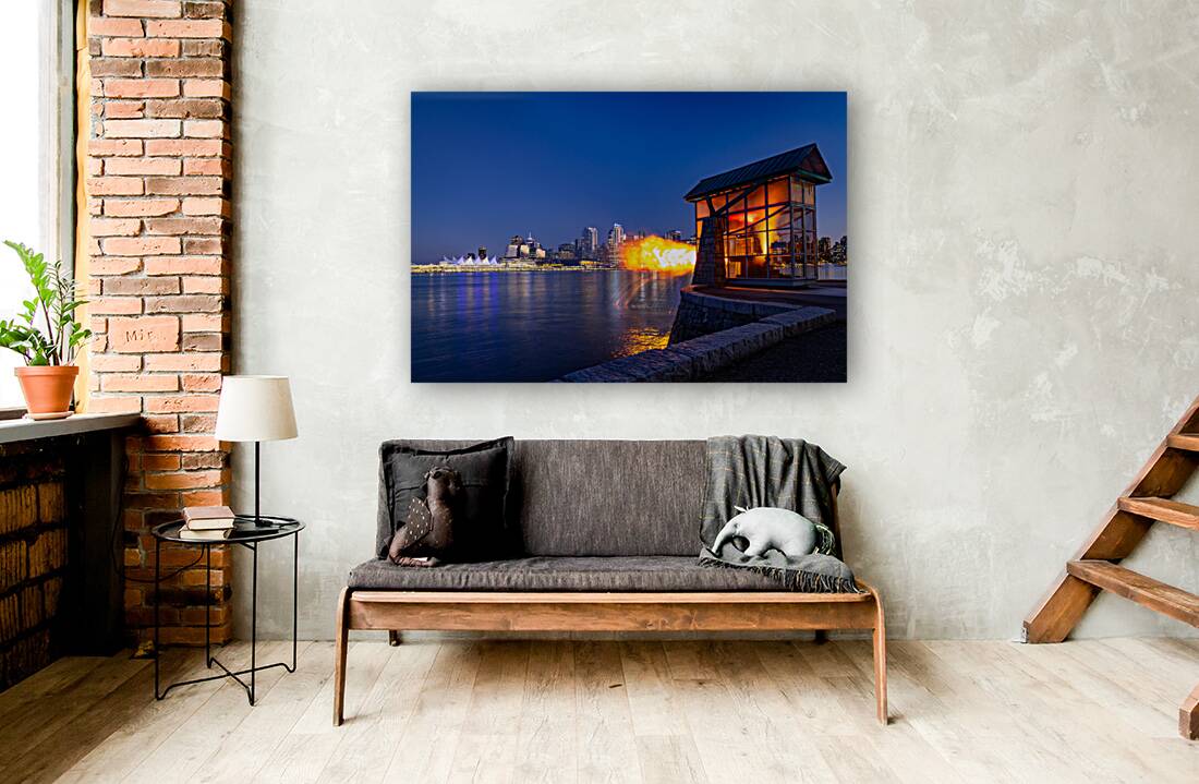 Vancouver BC -The Iconic 9 OClock Gun Reproduction