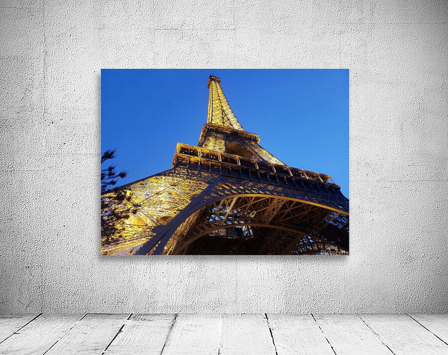 Eiffel Tower  Wall Preview