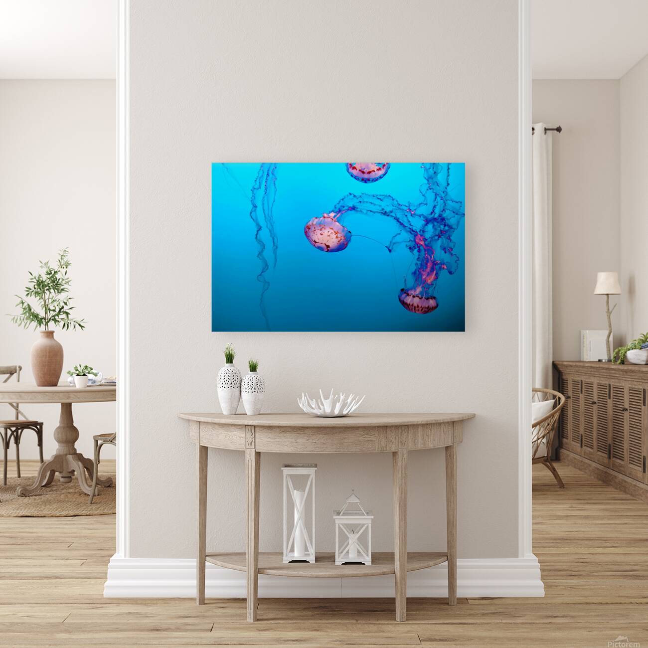 Underwater Light Dance. Reproduction