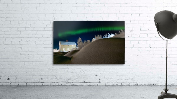 Aurora string Wall Preview