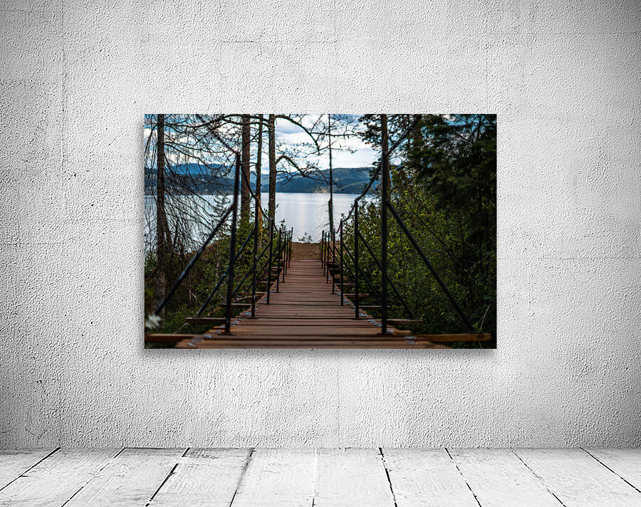 Swinging Bridge Tubb Wall Preview