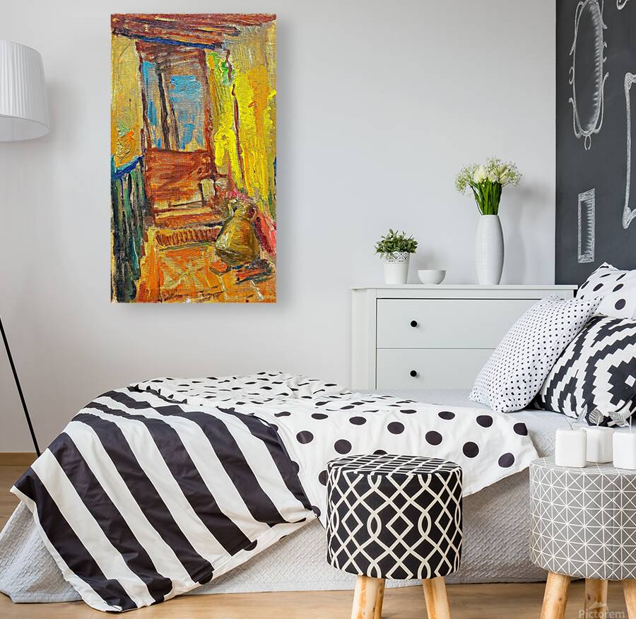 House and water container. Reproduction