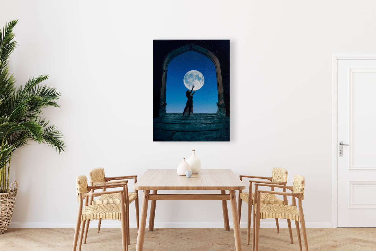 Grabbing the moon Reproduction