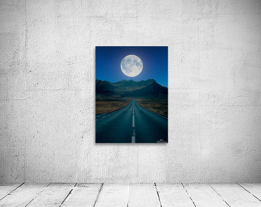 Big moon Wall Preview