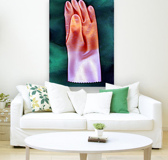 PEACH HAND Reproduction