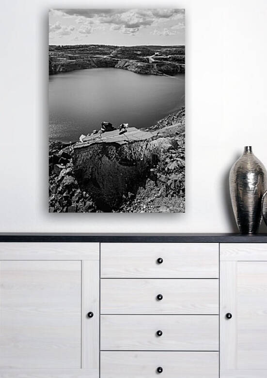 Wasteland - bnw by Jay Gallant