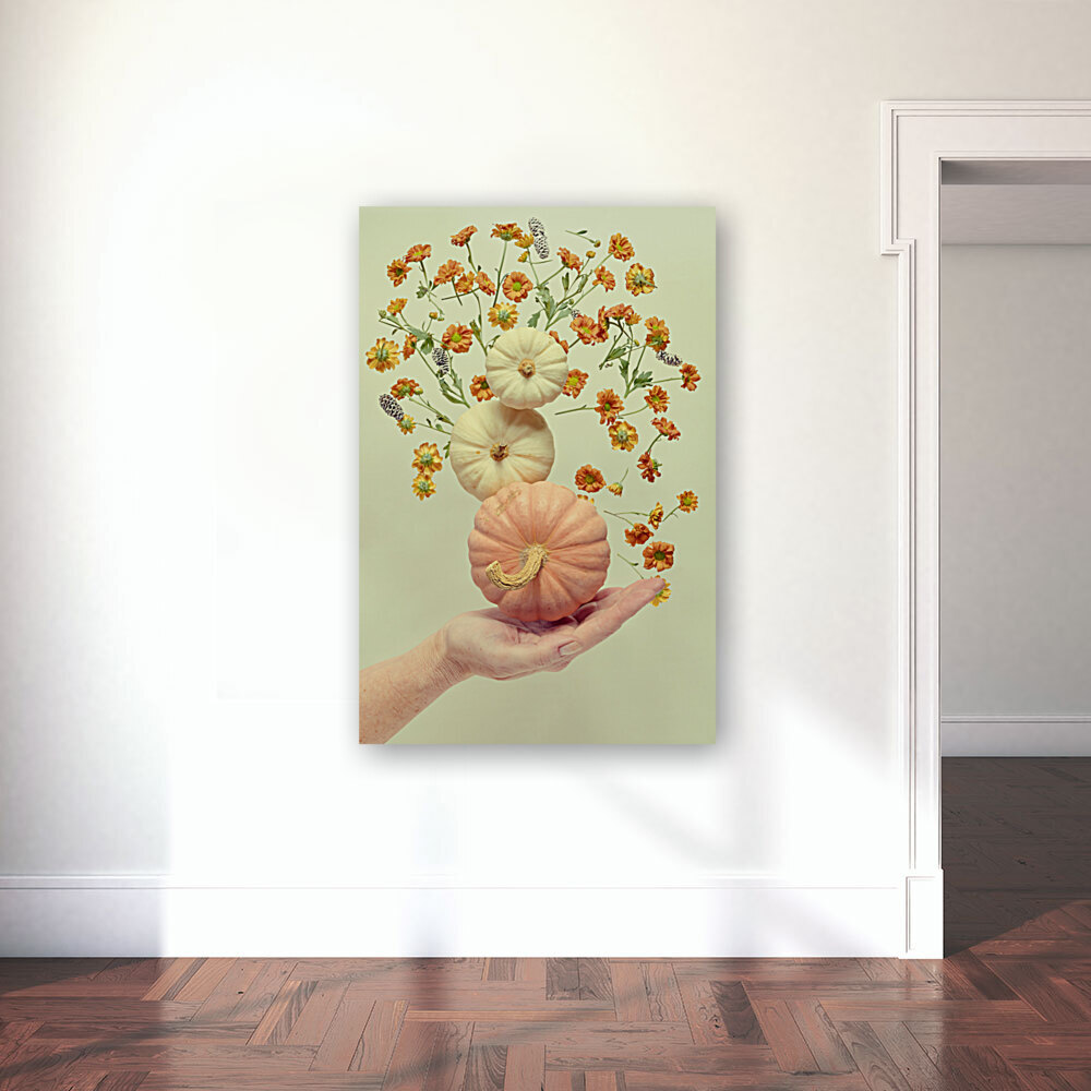 Floating pumpkin III Reproduction