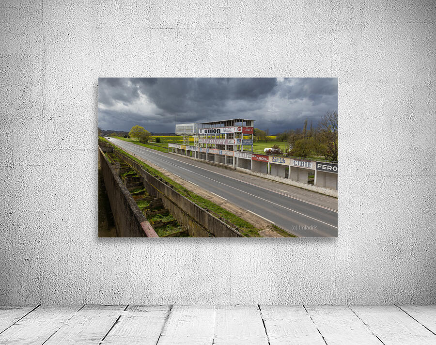 Reims-Gueux Race Circuit France Wall Preview