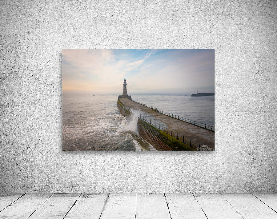 Roker Lighthouse 2 copy Wall Preview