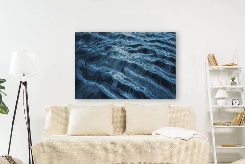 A stunning abstract piece of digital art featurin by Raluca Ciobanu