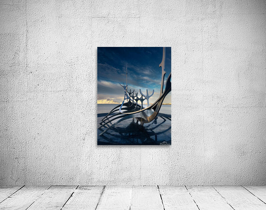 Sun Voyager Wall Preview