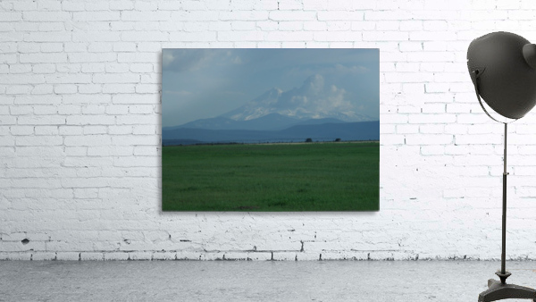 Mount Shasta: The Runaway Bride 2 Wall Preview