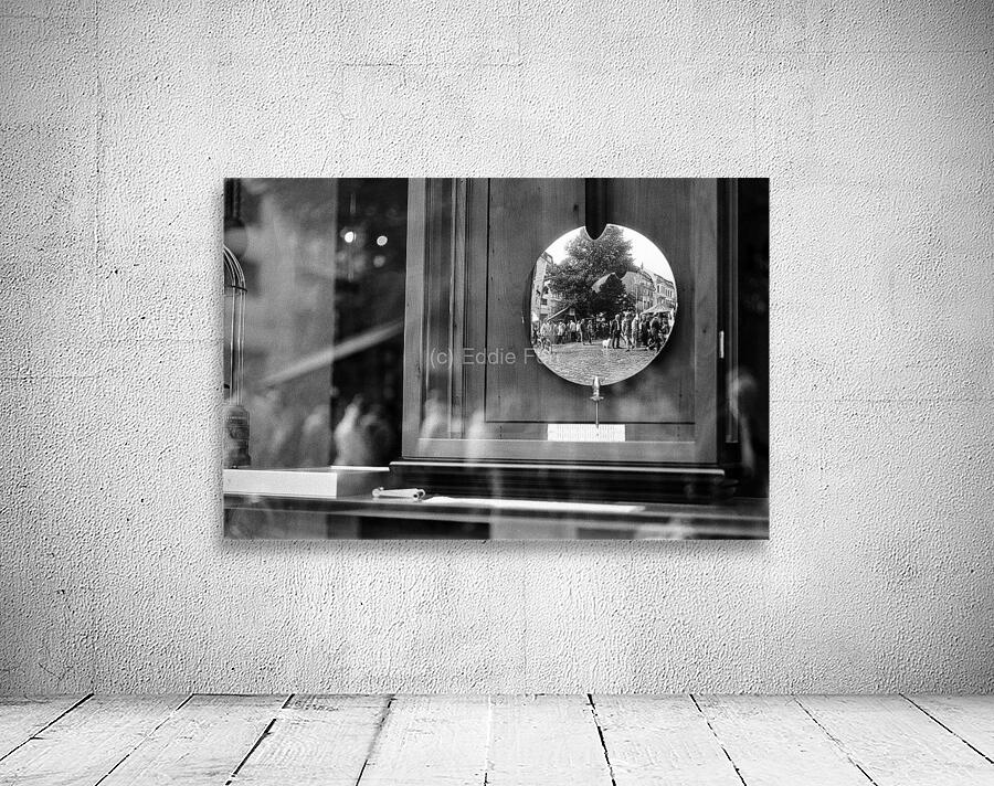 Pendulum Wall Preview