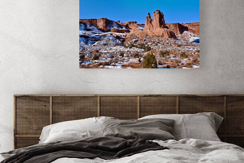 The Three Gossips by Tom Fritz
