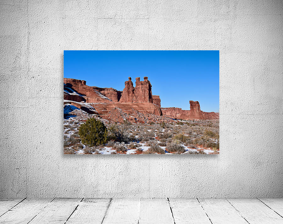 3 Gossips Arches Wall Preview