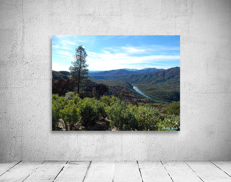 On Mount Chemise Wall Preview