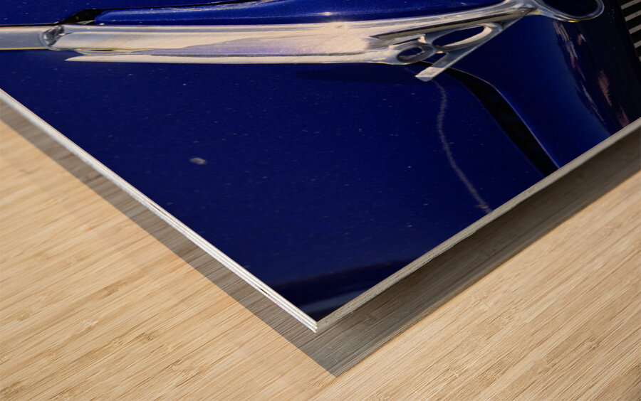 V8 Emblem Impression sur bois