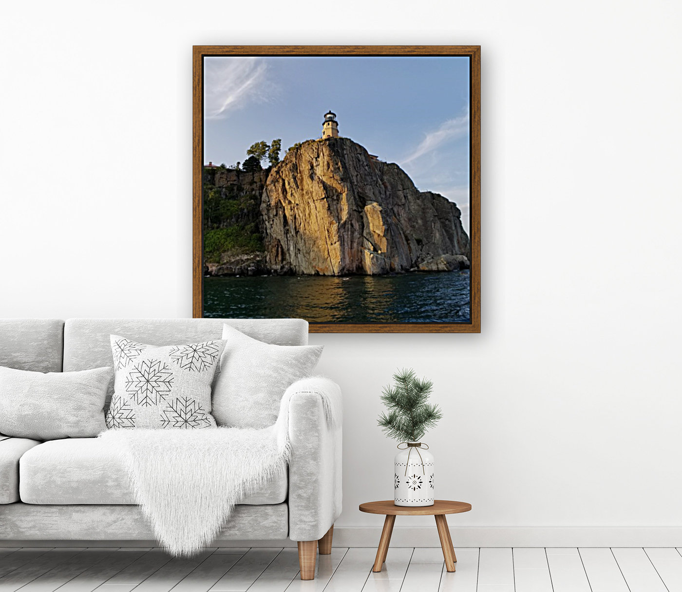 Mighty Split Rock Lighthouse Reproduction